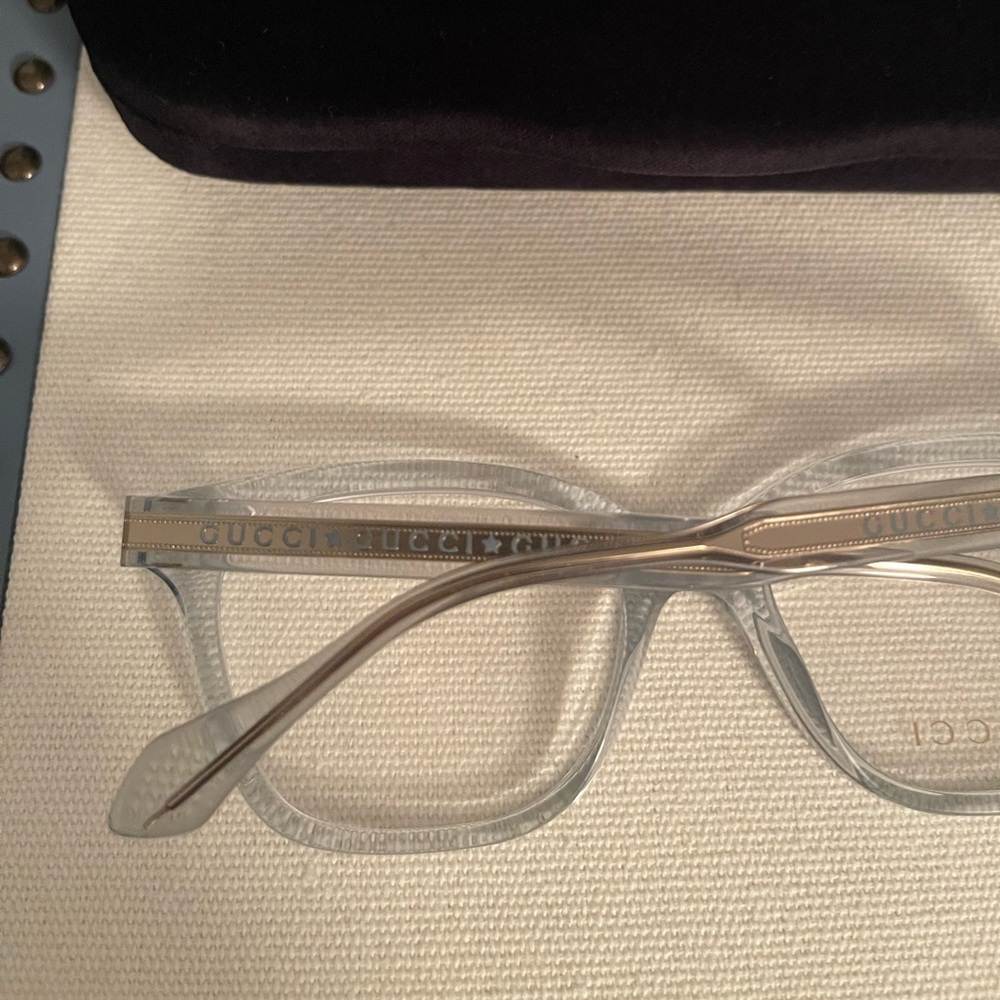Gucci Women's Transparent Frame Glasses - Picture 7 of 14